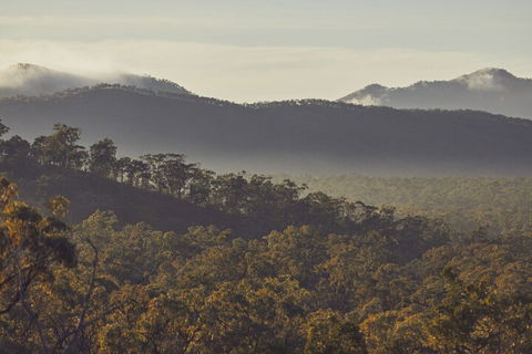 Mt Mulligan Lodge - Holiday Melbourne 1