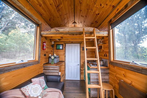 Double Oaks Tiny House - Hervey Bay Accommodation 4