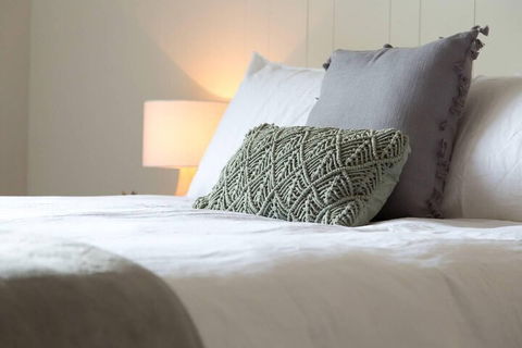 Two Bedroom Gem Short Drive To MONA - Accommodation Australia 4