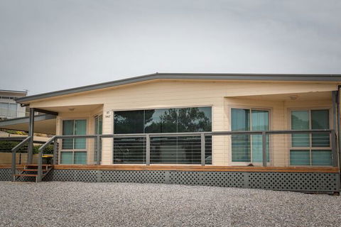 Salt 37 Oceanview Drive - Accommodation Newcastle 1