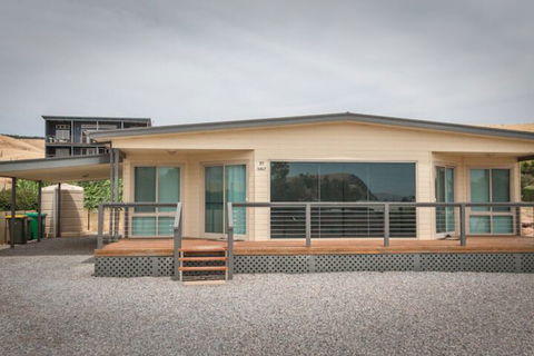 Salt 37 Oceanview Drive - Accommodation Newcastle 2