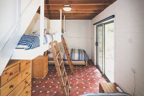 Socks N Sandals 34 Riverview Drive - Mackay Tourism 7