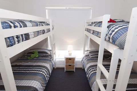 Lady Bay Getaway 12 Lady Bay - Accommodation Directory 2