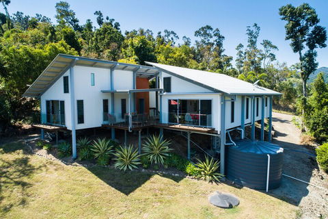 Mandalay Escape Serenity And Pool - Accommodation Brisbane 2