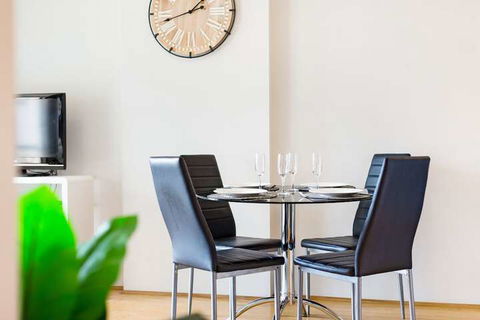 Surry Hills 1012 Elizabeth Apartment - Holiday Sydney 4