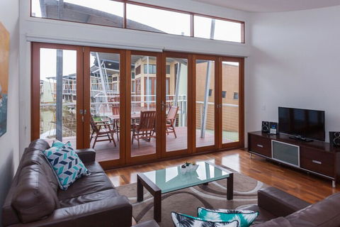 South Shores Trevally Villa 90 South Shores Normanville - Accommodation Directory 5