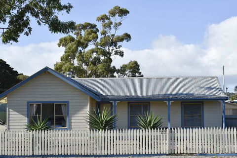 Palperipa 23 Heathcote Street - Accommodation Newcastle 1