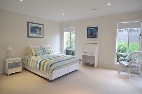 THE Haven Surf Side - Accommodation Hamilton Island 3