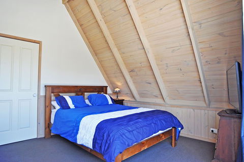Archies Beachside Abode PET Friendly - YWait Travel 2