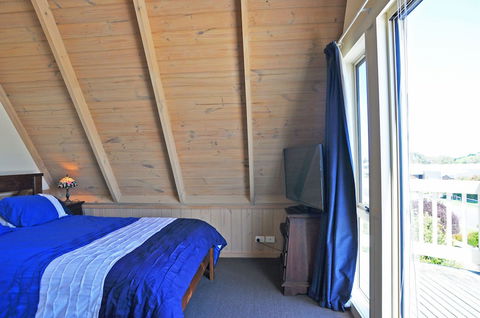 Archies Beachside Abode PET Friendly - YWait Travel 6