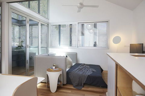 Studio Reuss - A City Retreat - Casino Accommodation 7