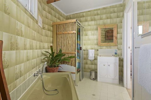 Sandy Feet Retreat 13 Scenic View Drive - Accommodation Directory 6