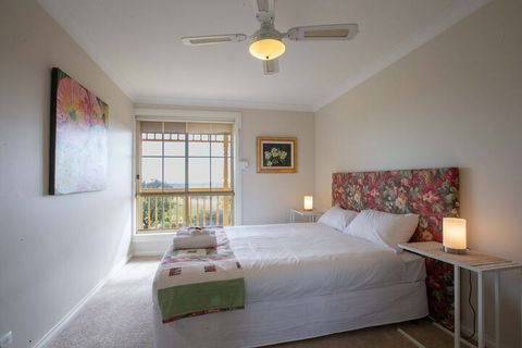 Angaston House - Holiday Melbourne 3