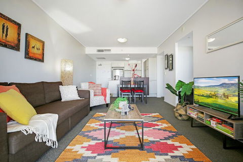 CBD African Charm, Story Bridge & River Views - Accommodation Sunshine Coast 4