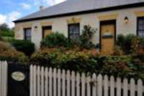 Sargeants & Armoury Cottages 1823 - Accommodation Directory 0