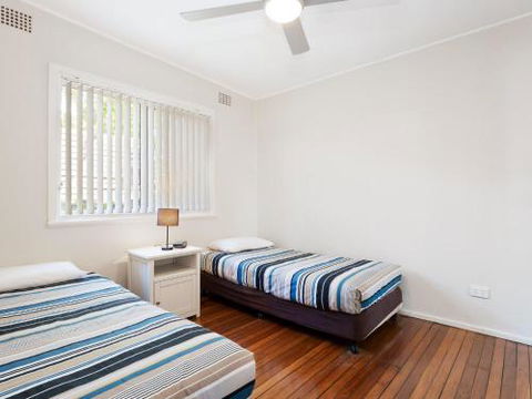 Shoalz 28 Rigney Street Renovated Pet Friendly Cottage & Boat Parking - Holiday Melbourne 1