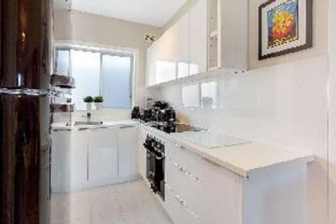 Louisa Court 4 / 49 Donald Street - Whitsundays Tourism 3