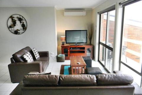 Making Waves - Accommodation Find 3