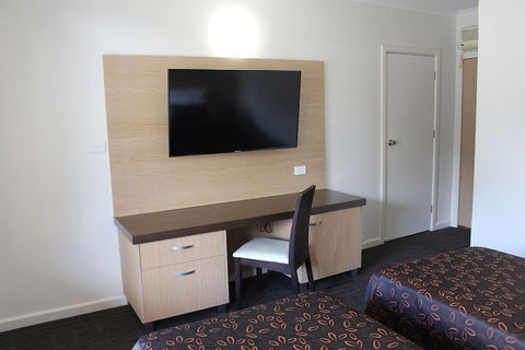 Sphinx Hotel Motel - Whitsundays Tourism 6