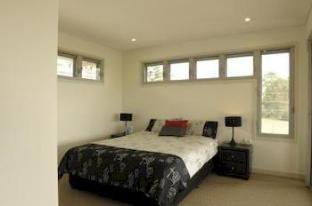 Maleny Grove - Broome Tourism 2
