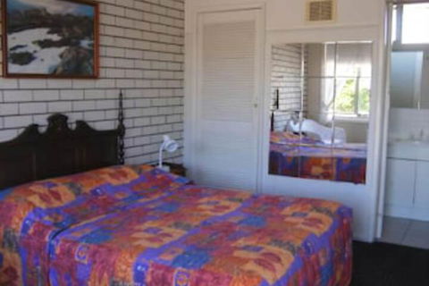 Colonial Lodge Motel Geelong - Accommodation Newcastle 5