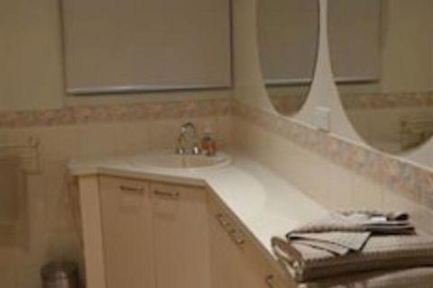 Bancroft Views Apartments - Northern Rivers Accommodation 4