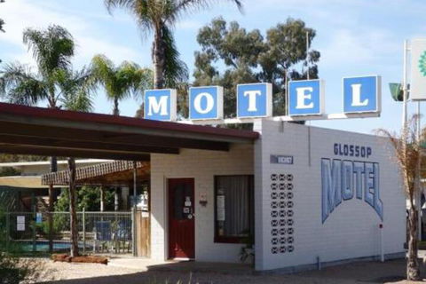 Glossop Motel - Accommodation Sunshine Coast 0