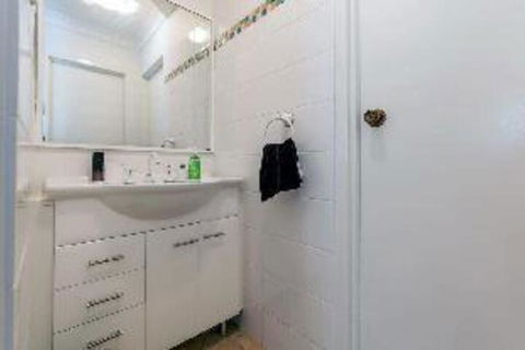 Sunset Towers Unit 3 / 25 Donald Street - Accommodation Ballina 3