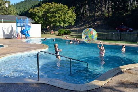 Porepunkah Pines Holiday Park - Gold Coast 4U 7