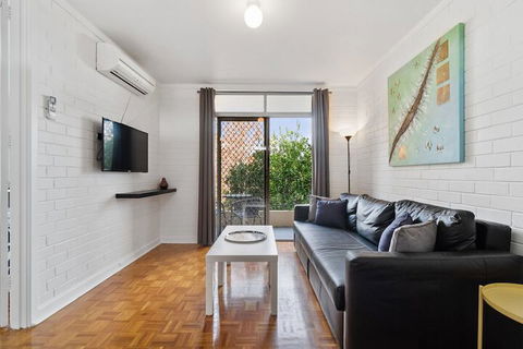 Pronto Apartments - Accommodation Sunshine Coast 5
