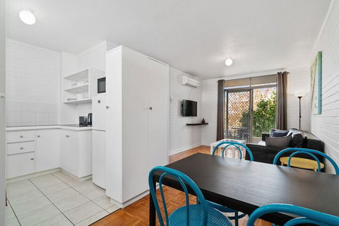Pronto Apartments - Accommodation Sunshine Coast 4
