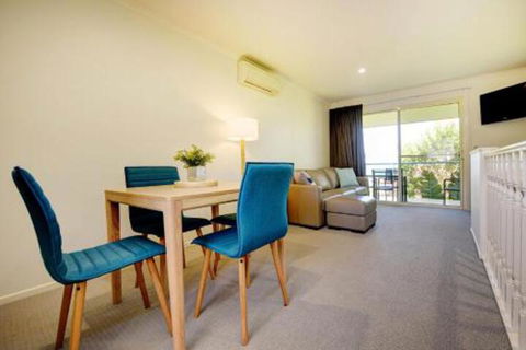 Aqualuna Beach Resort Unit 25 - Holiday Melbourne 5