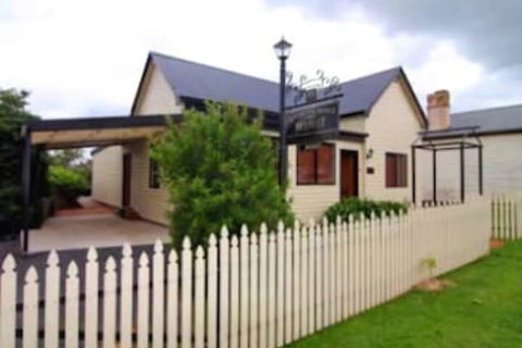 Top Of The Range Retreat - Accommodation Yamba 0