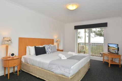 Villa 3br Tranquility Resort Condo Located Within Cypress Lakes Resort (nothing Is More Central) - Broome Tourism 7
