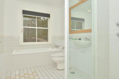 Villa 3br Tranquility Resort Condo Located Within Cypress Lakes Resort (nothing Is More Central) - Broome Tourism 5