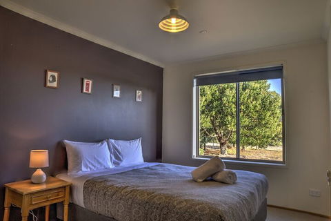 Mountain View - Accommodation QLD 4