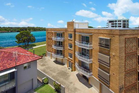 River Haven Unit 1 Absolute Tweed River Frontage - Bundaberg Accommodation 6