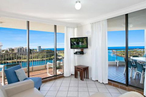 Seascape Unit 1402 Great Location & Amazing Water Views - Wagga Wagga Accommodation 3
