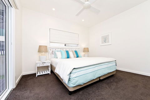 Shells Coastal Beach House - New South Wales Tourism  7