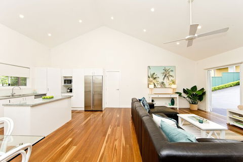 Shells Coastal Beach House - New South Wales Tourism  1