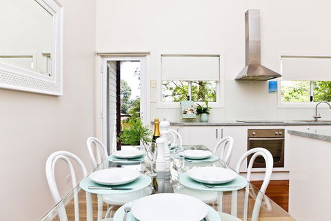 Shells Coastal Beach House - New South Wales Tourism  4