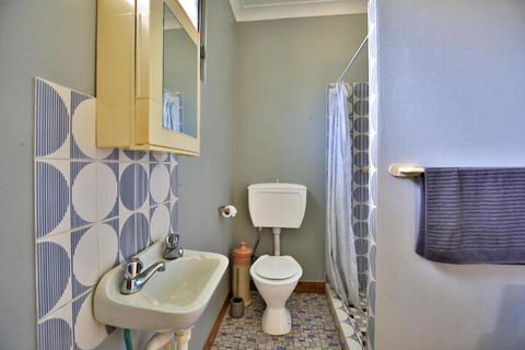 Marias Beach House Pet Friendly - Yamba Accommodation 3