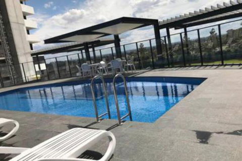 Liverpool New Apt 2BR & 2Bath - Accommodation QLD 5