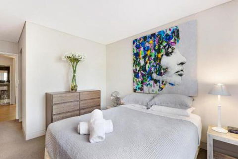 Surry Hills Modern Two Bedroom 13 CRN - Holiday Sydney 6