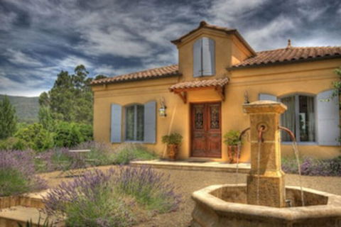 Casa Valeri - Kawana Tourism 0