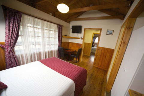Sanctuary House Resort Motel - Accommodation Redcliffe 3