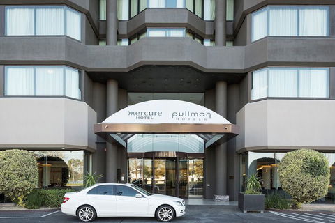 Pullman Melbourne Albert Park - Hervey Bay Accommodation 3