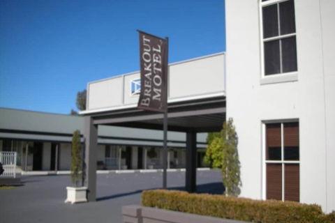Breakout Motor Inn - Accommodation Sydney 2