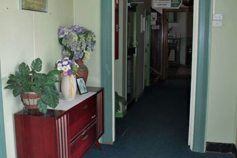 Bischoff Hotel - Hotel NSW 2