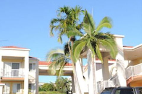 Harbour Sails Motor Inn - Mackay Tourism 1